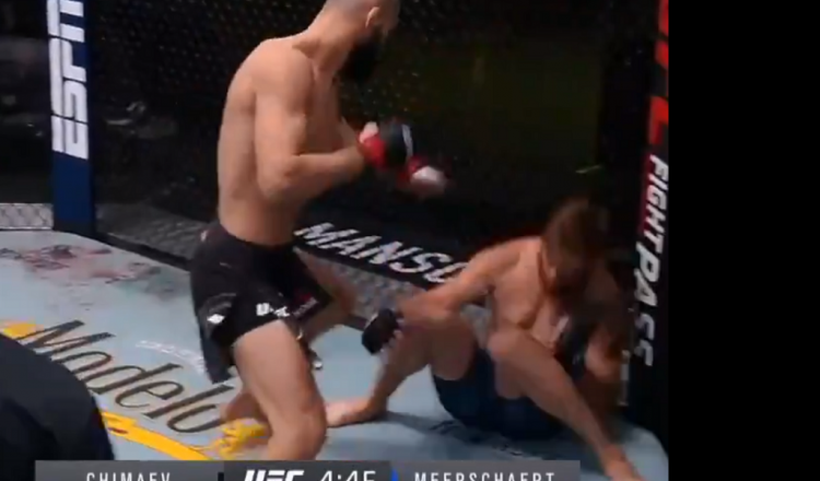 UFC: Chimaev, toujours plus fort, met KO son adversaire en 17 secondes