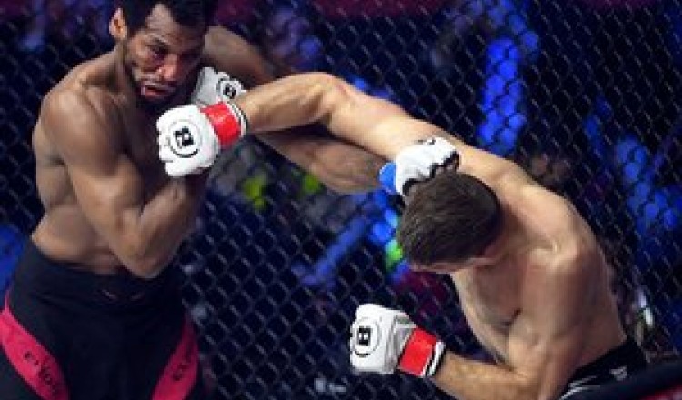VIDEO. MMA : le Français Mansour Barnaoui battu au Bellator Paris après un gros combat et dans une ambiance électrique